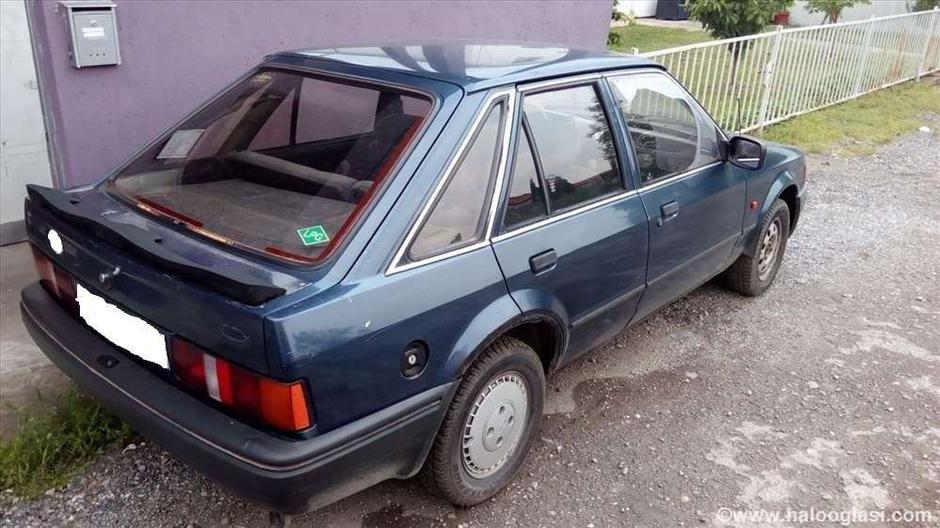 ford escort | Avtor: Print screen