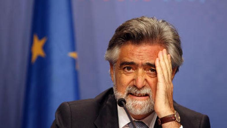 Zunanji minister predsedujoče EU Luis Amado je optimističen glede pogajanj o pri