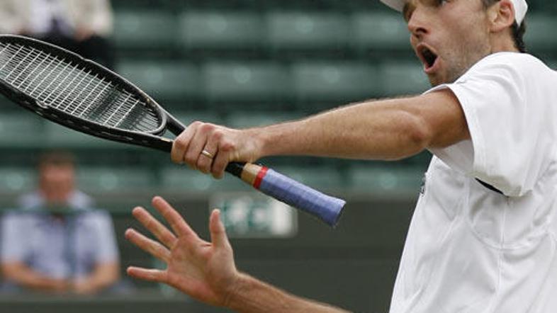 Če lahko zmagujem z enim udarcem, sem verjetno genij, o svojem servisu meni Karl