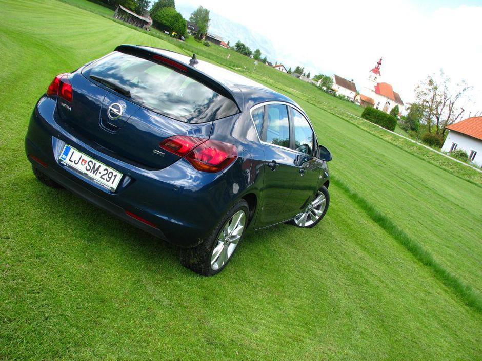 Opel astra  | Avtor: Žurnal24 main