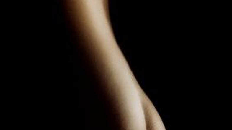 Vso človeško telo, z izjemo dlani, podplatov in ustnic prekrivajo velusne dlačic