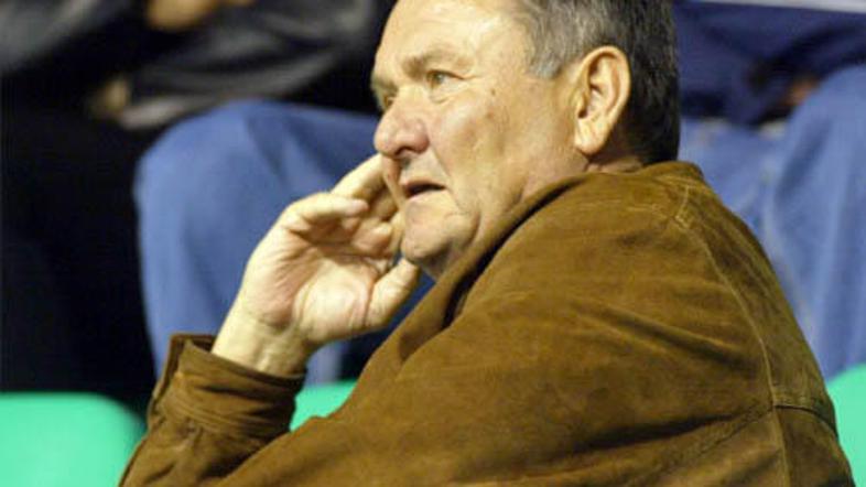 Ernest Aljančič je bil predsednik HZS med letoma 1998 in 2006.