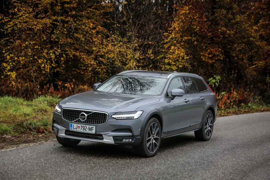 Volvo V90 cross country