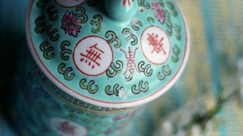 Skodelica čaja izboljša razpoloženje. (Foto: iStockphoto)