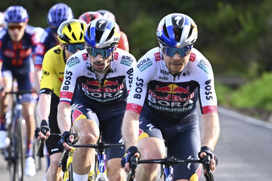 Jan Tratnik in Primož Roglič | Avtor: Profimedia