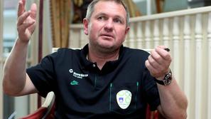 Selektor Matjaž Kek je opozoril na utrujenost, ki se je naselila v igro mnogih r