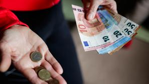 denar, bankovci, gotovina, kovanci