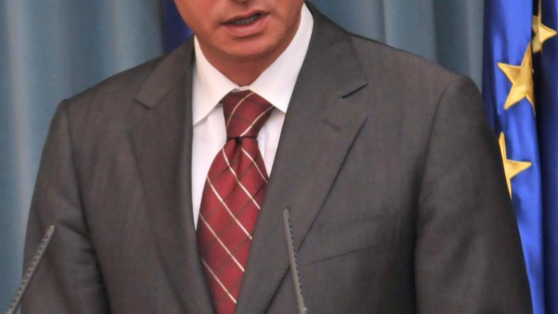 Na sestanku naj bi predsedstvo stranke razpravljalo tudi o ukrepih, s katerimi b