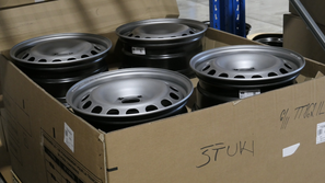 EF Parts & Logistic Service Lozorno Bratislava Sloveška, nadomestni seli, skladišče, vzdrževanje avtomobilov