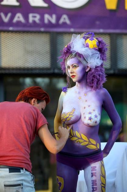 maribor body painting navijači