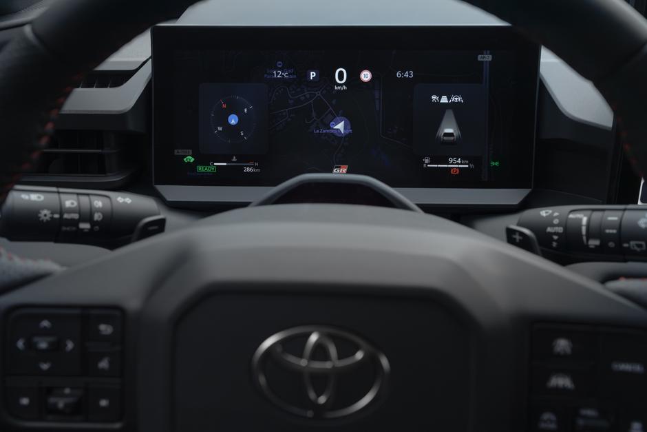 Toyota RAV4 GR sport | Avtor: Toyota