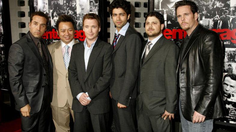 Zasedba: Jeremy Piven, Rex Lee, Kevin Connolly, Adrian Grenier, Jerry Ferrara in