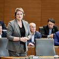 interpelacija Boštjan Poklukar, Jelka Godec