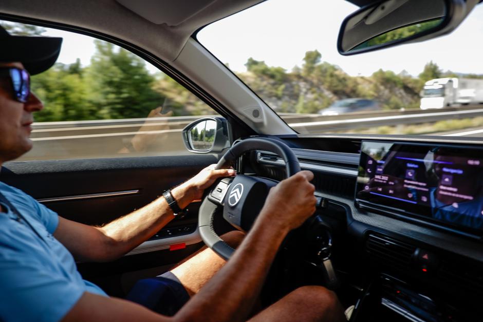 Test dosega z malimi električnimi avti ë-C3, box in inster | Avtor: Saša Despot