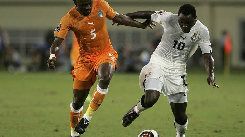 Iz skupine B sta se v četrtfinale uvrstili reprezentanci Slonokoščene obale in G