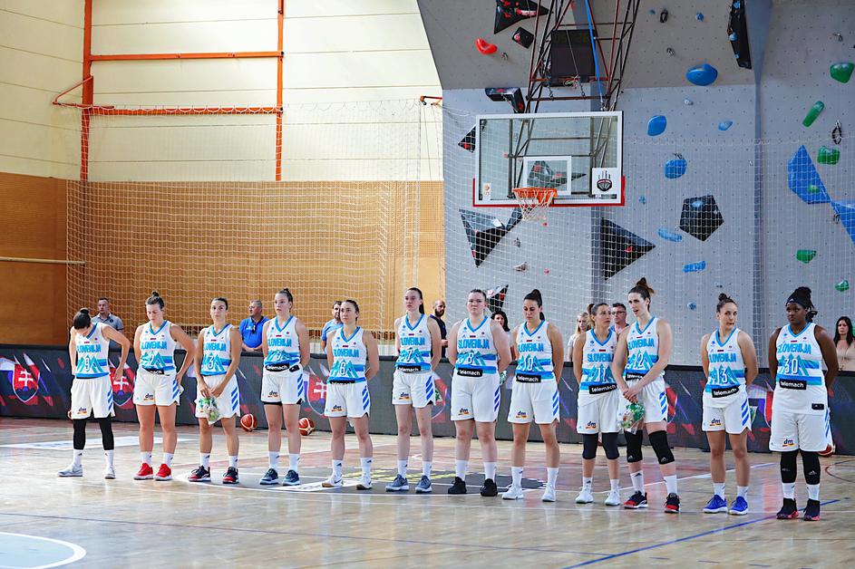 ženska košarka Slovenija - Slovaška