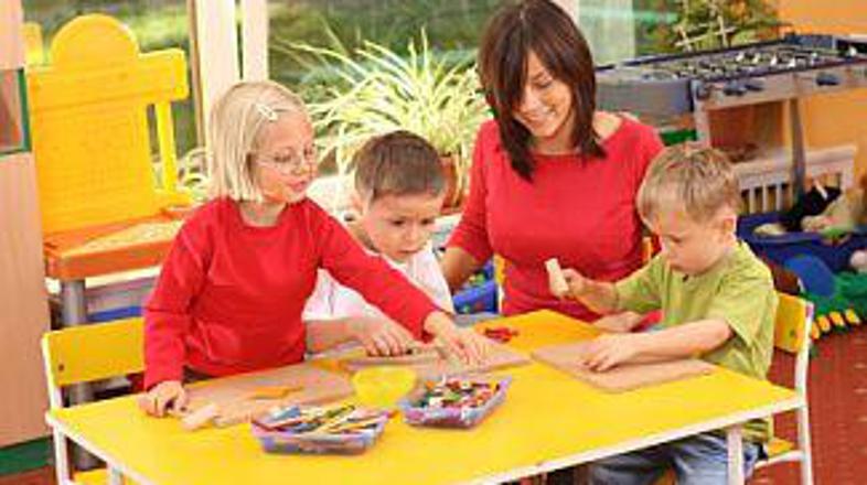 Doslej so pobudniki peticije zbrali več kot 2500 podpisov.