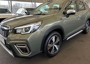 Subaru Forester 2.0 E-BOXER PREMIUM AUTO 4WD BENCIN