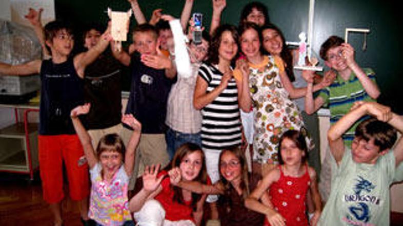 Za šolarje se bodo sredi tedna začele počitnice. Kam z najmlajšimi?