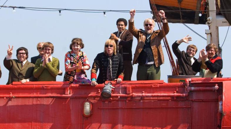 Skupina sedmih DJ-ev, ki ustvarja zgodovino.