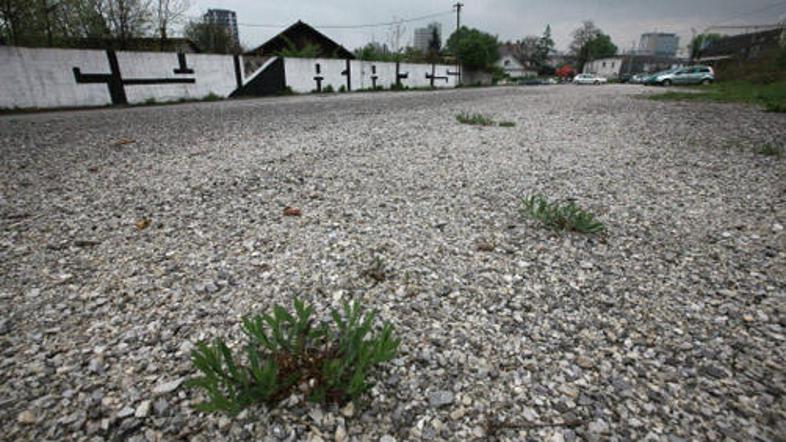 Večerja bo potekala na prostoru, kjer bo zrasla džamija.