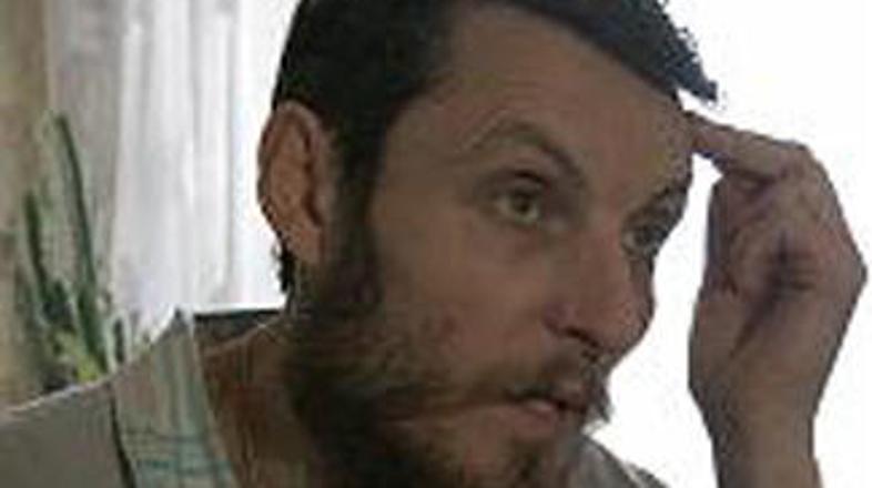 Pjotr Kuznecov, 44-letni oče dveh otrok, čaka s privrženci v votlini na sodni da