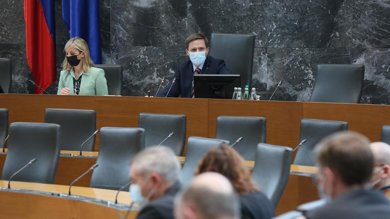 poslanci Igor Zorčič