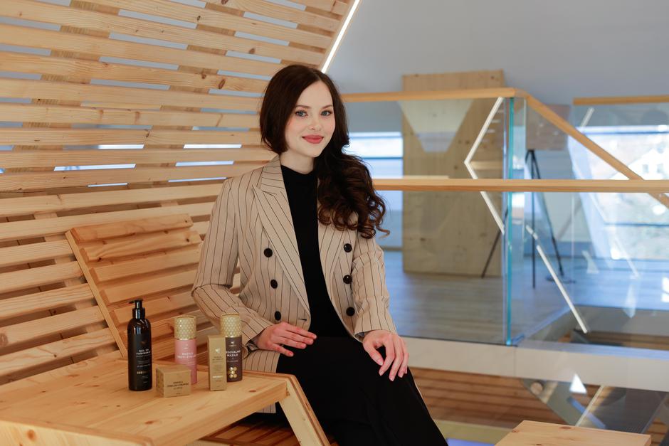 Rebeka Udvanc, Beesmetic | Avtor: Saša Despot