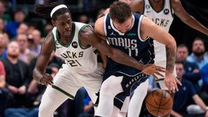 Luka Dončić Jrue Holiday