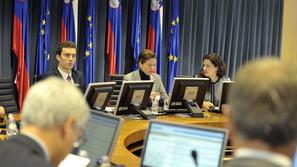 Vlada Alenke Bratušek