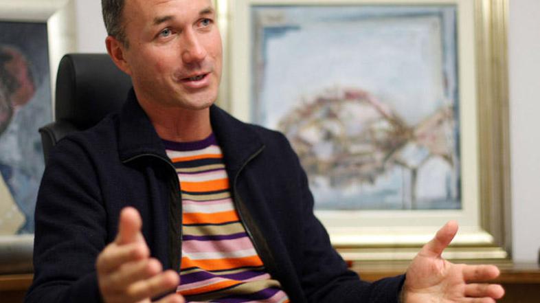 Boštjan Menart je založbo Menart ustanovil leta 1992.