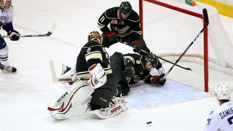 Anton Hudobin v ligi NHL igra šele od osmega januarja (prej v AHL). (Foto: Reute