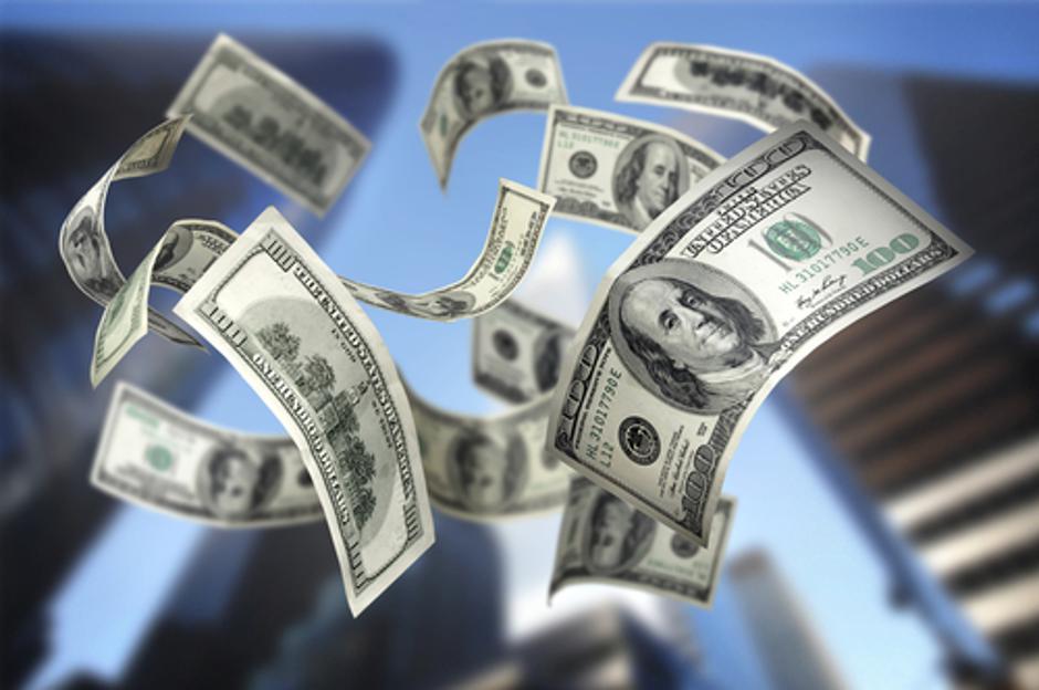 denar dolarji padanje | Avtor: Shutterstock