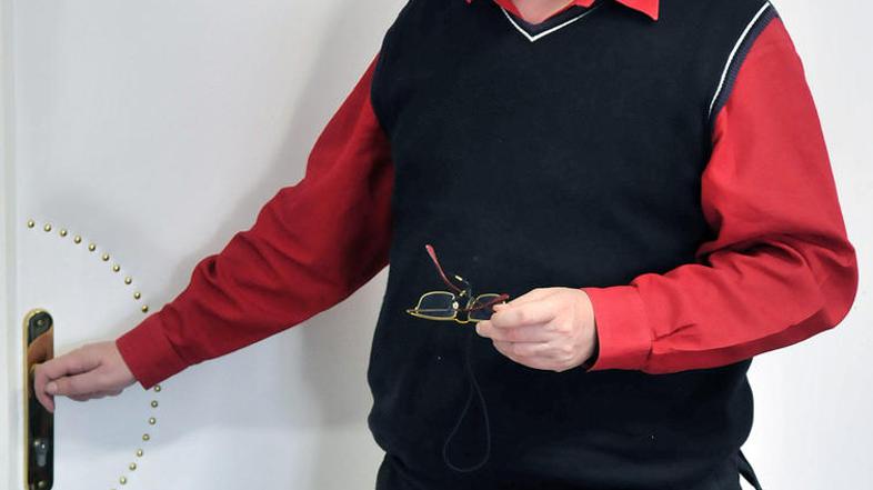 "Tako kot cariniki niso krivi ukinitev meje, učitelji nismo za manjšo rodnost. D