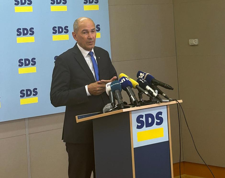 Janez Janša | Avtor: Reševalni pas/Twitter