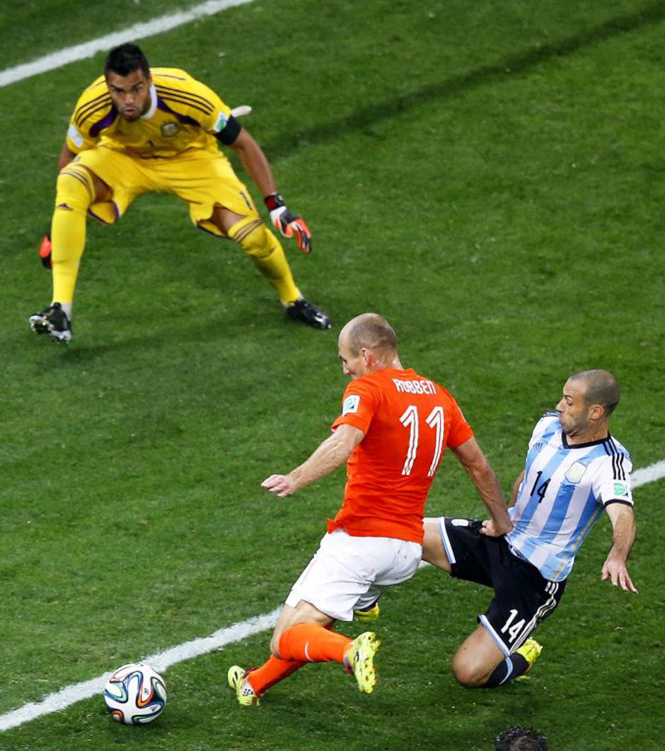 Arjen Robben, Javier Mascherano | Avtor: EPA