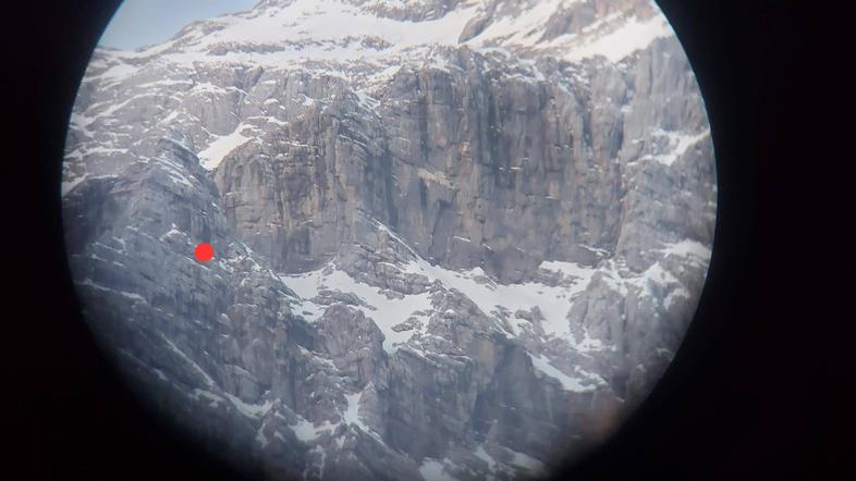 Reševanje planincev s severne Triglavske stene