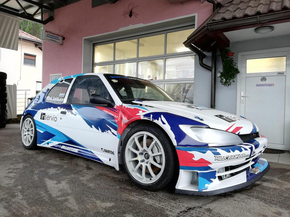 Dirkalni peugeot 306 maxi Mehanika leta 2018 Anžeta Sokliča | Avtor: Andreja Cilenšek