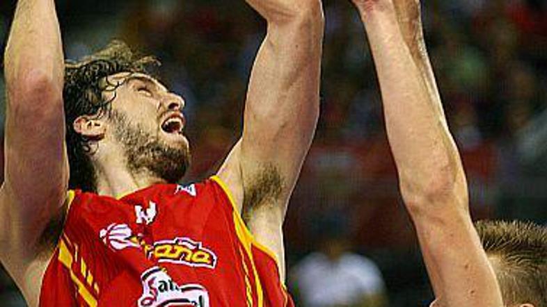 Pau Gasol in Andrej Kirilenko bosta v medsebojnem dvoboju odločila o najkoristne