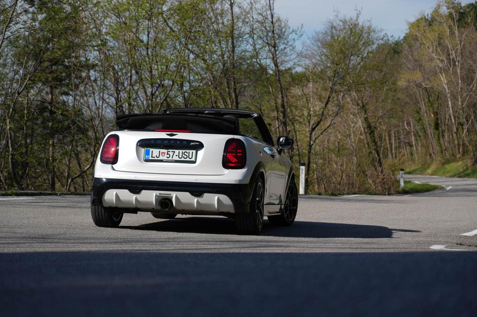 BMW 235 in MINI JCW cabrio | Avtor: Žurnal24 