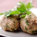 Postrezite jih s paradižnikovo solato. (Foto: Shutterstock)
