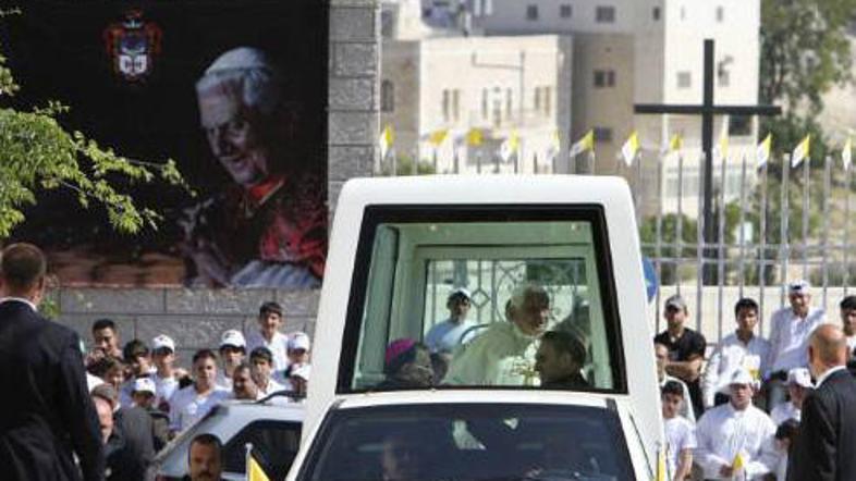 Papež bo v Betlehemu daroval mašo na prostem pred baziliko Jezusovega rojstva, n