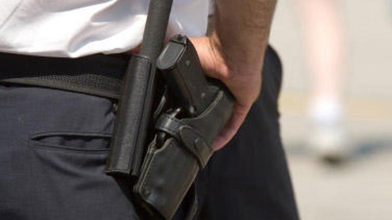 Policisti naj bi ravnali v skladu s svojimi pooblastili in zakonskimi predpisi.