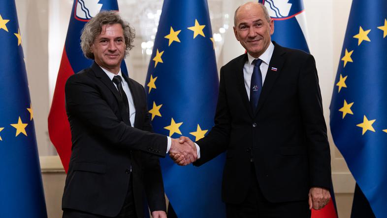 Novice: Janša stopil v bran Golobu - Robert Golob, Janez Janša