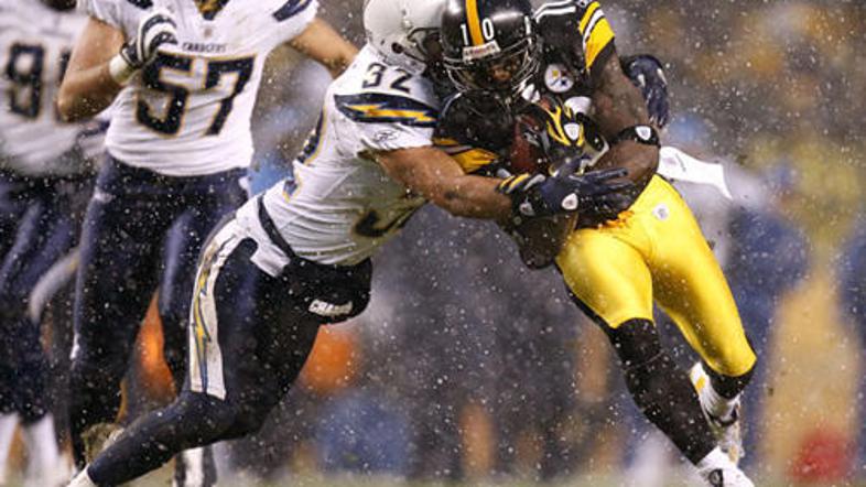 Steelersi so pod prvimi letošnjimi snežinkami z 11:10 premagali Chargerse.