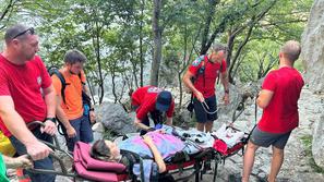 Hrvaška gorska reševalna služba je imela v vsej svoji zgodovini že številne reševalne akcije, a zadnja v soboto, bo šla zagotovo v anale. Zgodba je filmska, konec pa srečen.