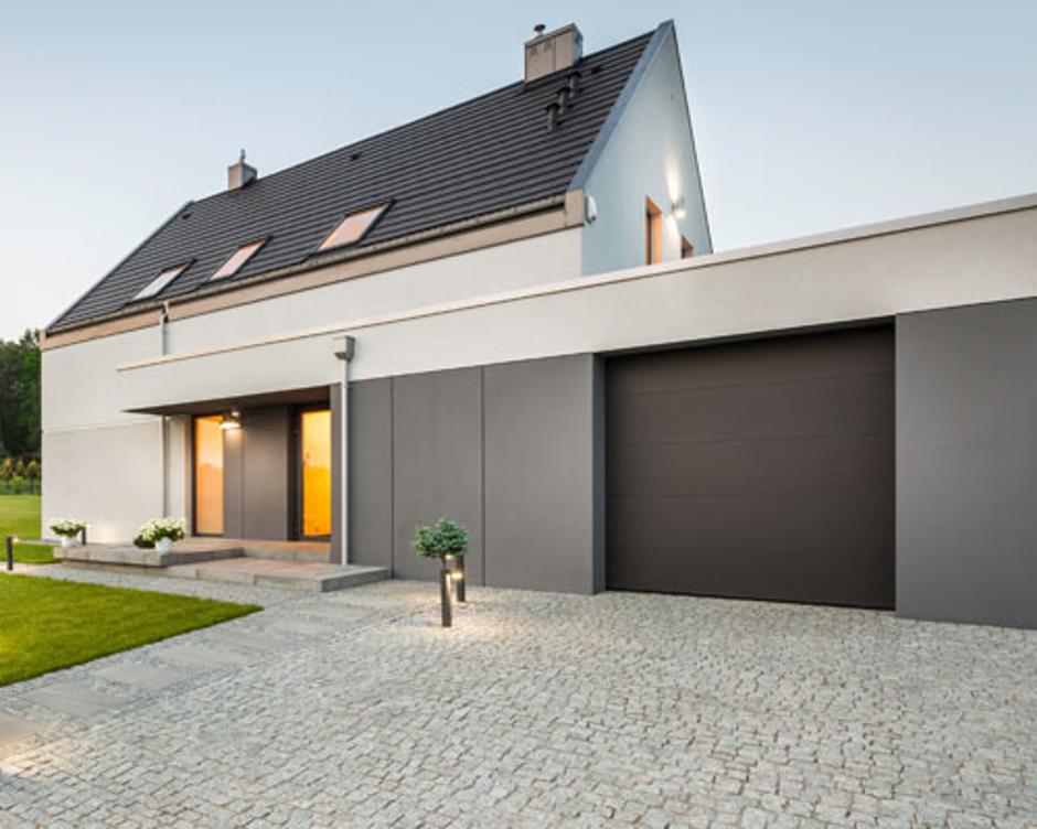 hiša tlakovci | Avtor: arhiv Merkur