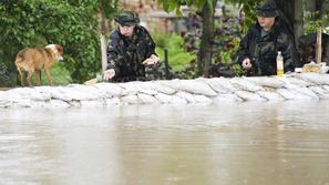 Pod vodo je tudi del Madžarske. (Foto: Epa)