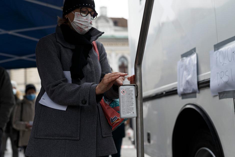 Covid-19 v Ljubljani | Avtor: Profimedia