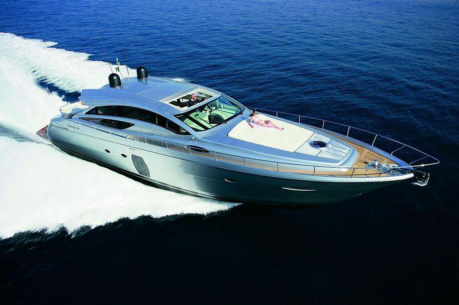 Pershing 72 je najnovejši model istoimenskega podjetja, ki spada pod okrilje dru